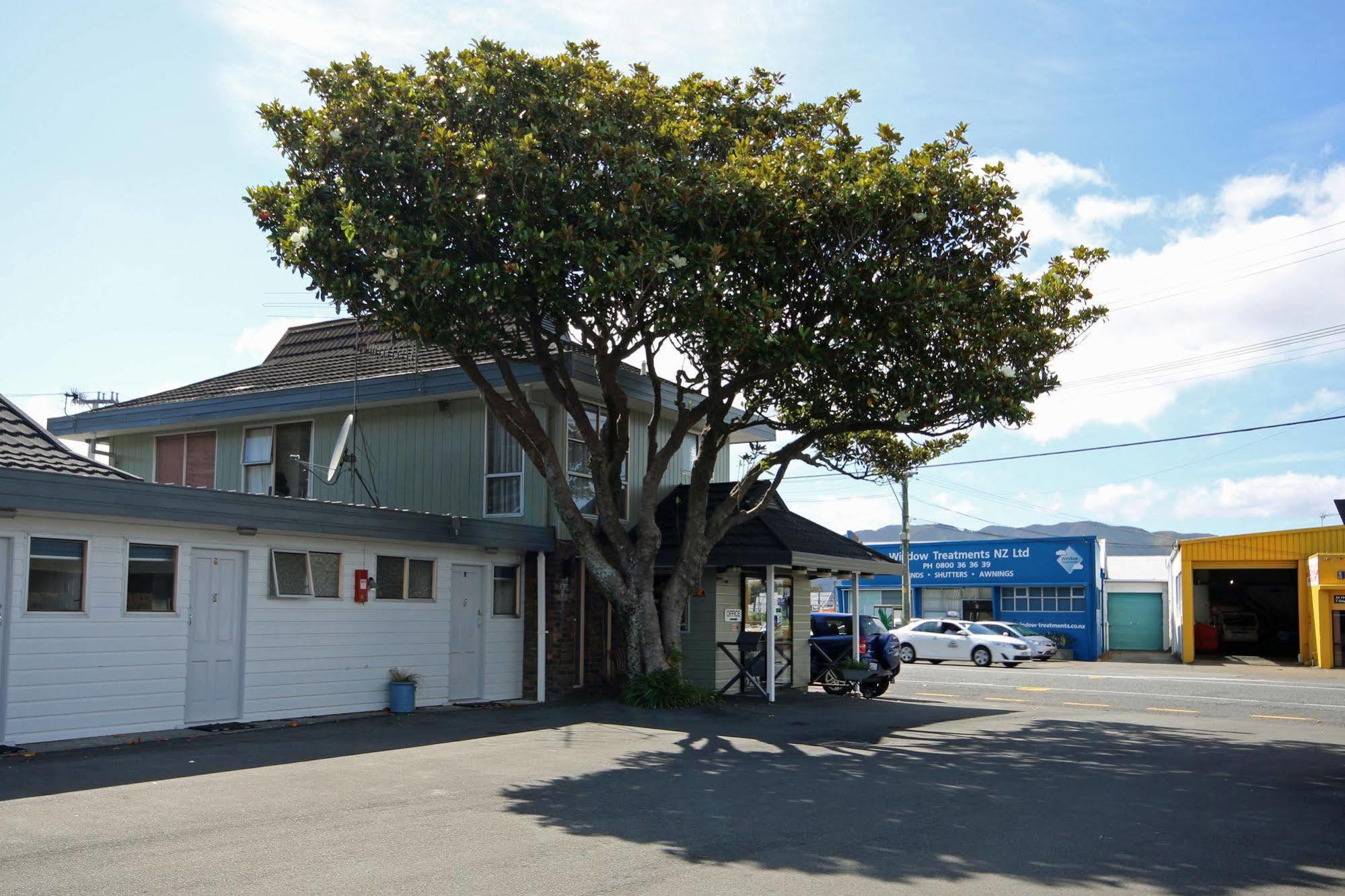 Midway Pacifica Lodge Lower Hutt Exteriör bild